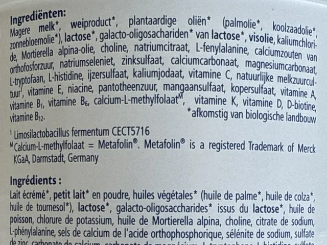 The ingredients list on the Dutch tin, in Dutch and French